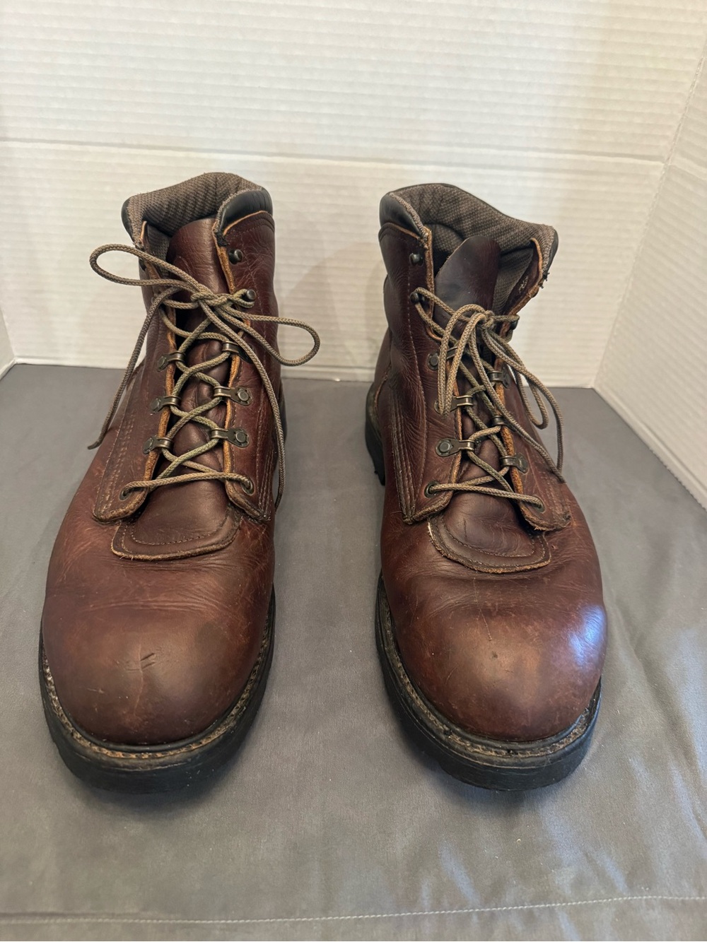 Red Wing Boots Men's Size 12 E2 963 Brown Leather Work Boots Electric Hazard